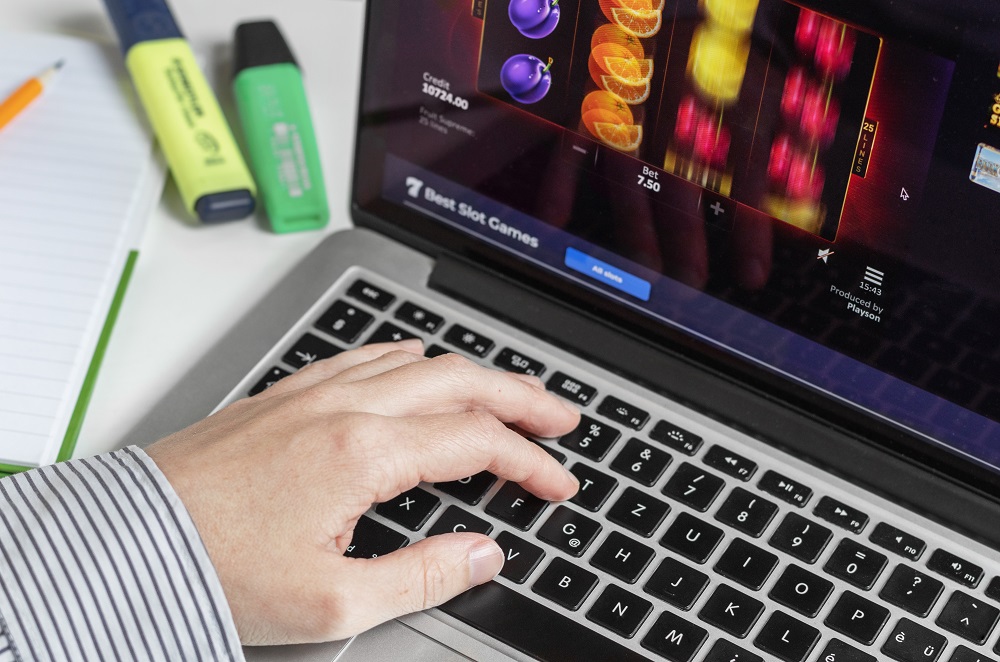 Twin Spin un slot unde fiecare rotire e un castig