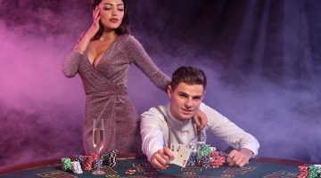 Aplicarea regulilor de la Poker Omaha cu exemple