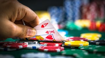 Cum sa joci poker si primele notiuni introductive de joc